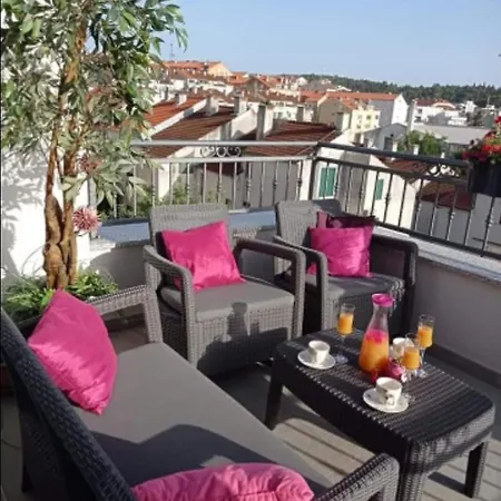 Apartman Paula * Makarska